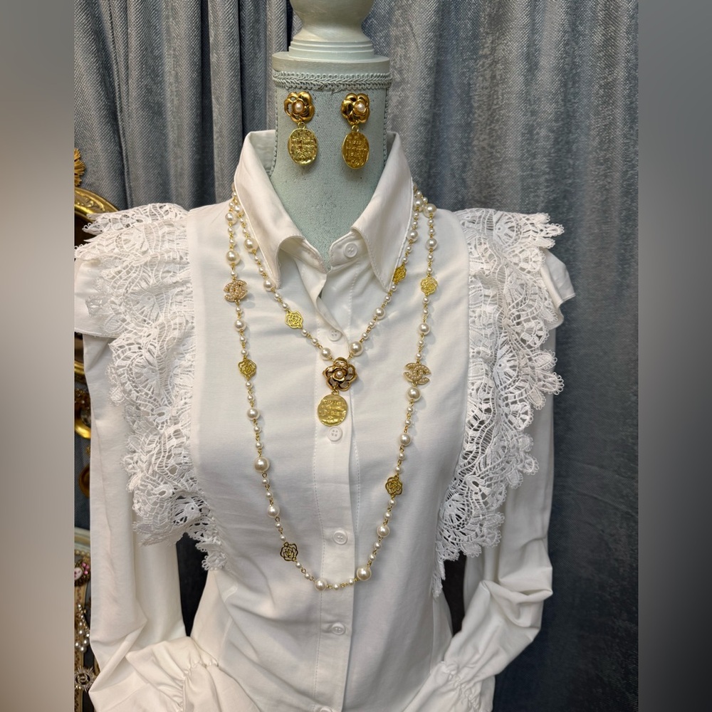 Elegant Gold and Cream Jewelry Set - Picture 9 of 14